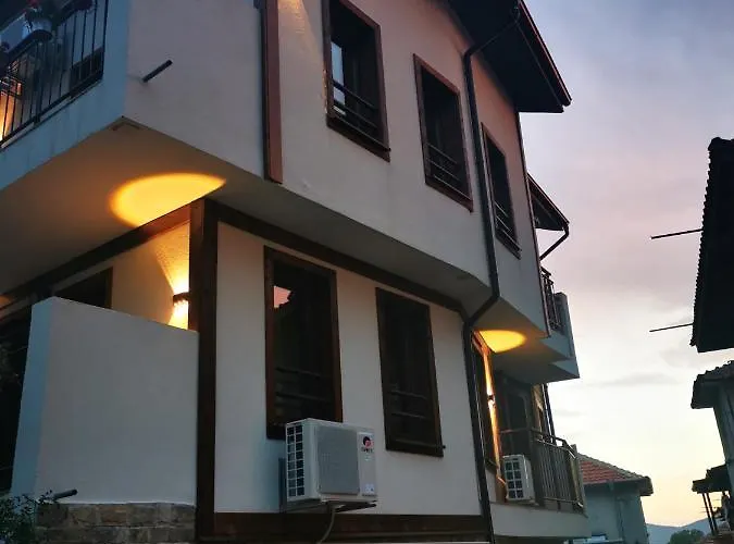 Damaris Созопол