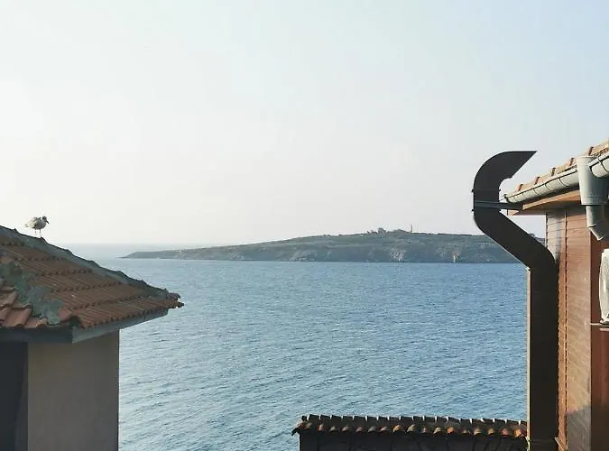 Damaris Къща за гости 3*