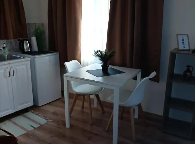 Damaris Къща за гости 3*