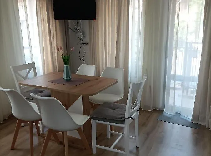 Damaris Созопол