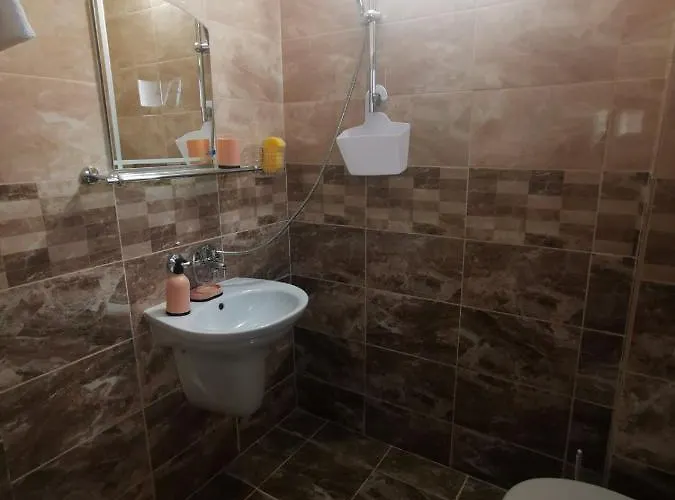 Damaris Къща за гости 3*